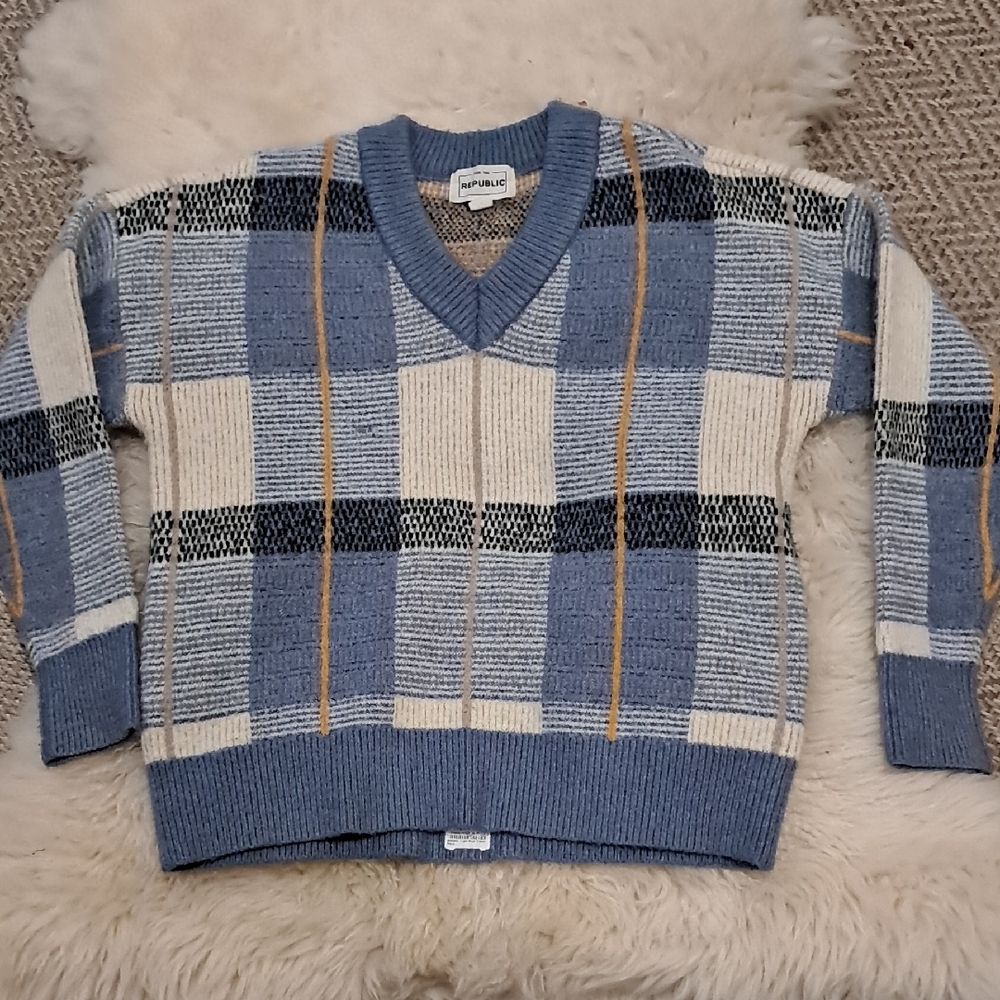 For The Republic Blue and Tan Knit Sweater